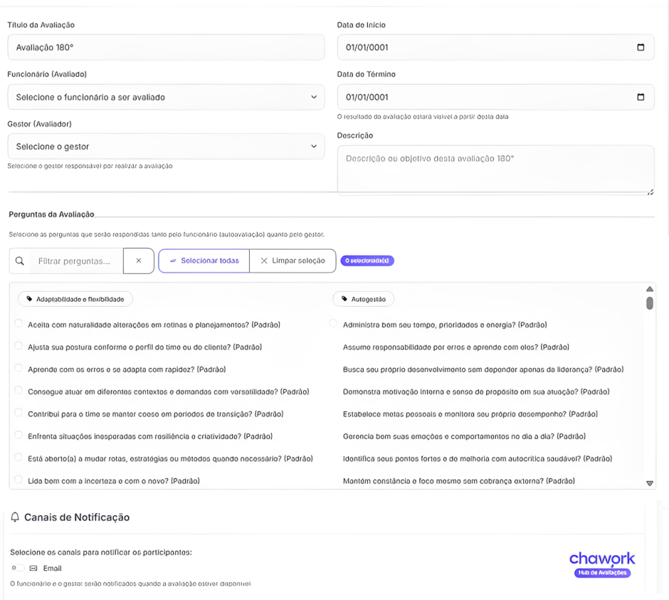 Dashboard da plataforma Chawork mostrando o formulário de configuração de avaliação de desempenho com seleção de perguntas e canais de notificação por e-mail.
